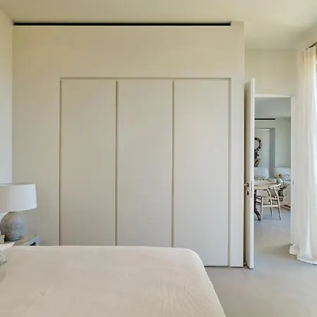 Ideal For 8 People With A Spectacular View *