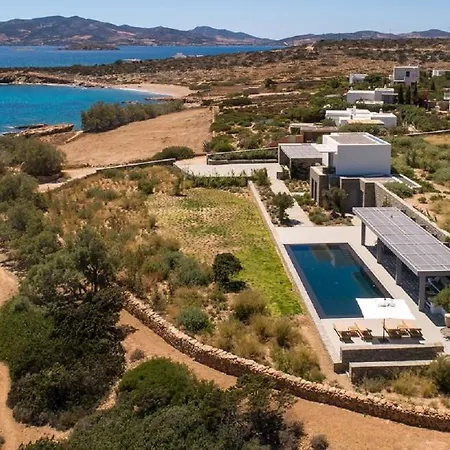Villa Ideal For 8 People With A Spectacular View