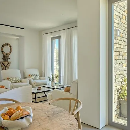 Ideal For 8 People With A Spectacular View
